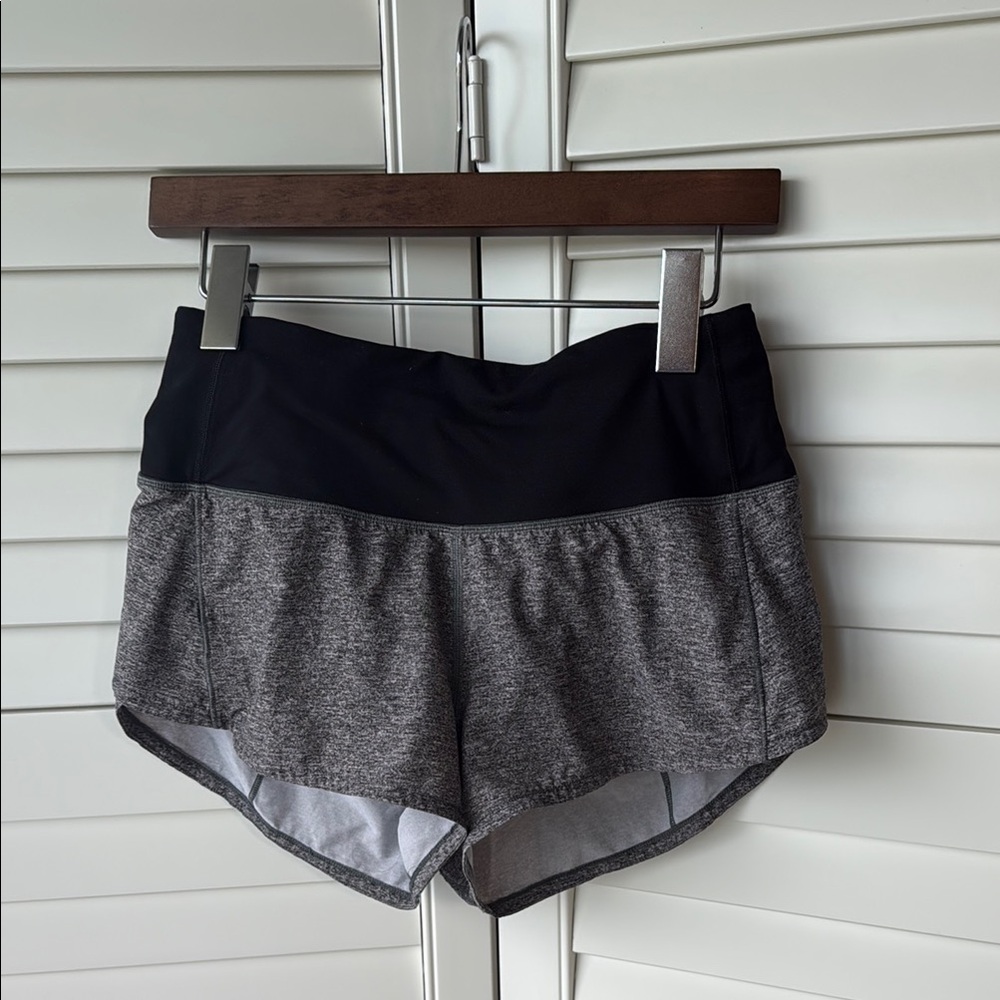 Lululemon Grey and Black Speed Up High-Rise Lined Short 2.5” size 4